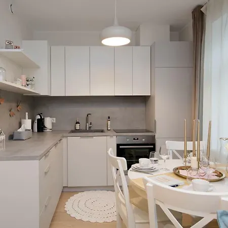 Apartamento Modern Quiet 2 Bedroom Near Center *