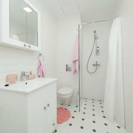 Modern Quiet 2 Bedroom Near Center Пярну