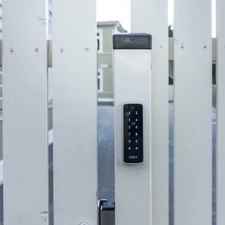 公寓 Modern Quiet 2 Bedroom Near Center 派尔努